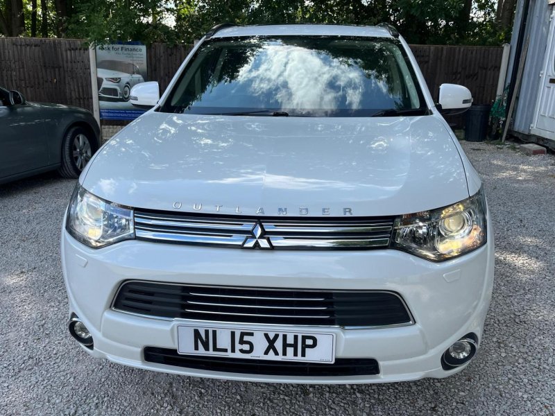 MITSUBISHI OUTLANDER