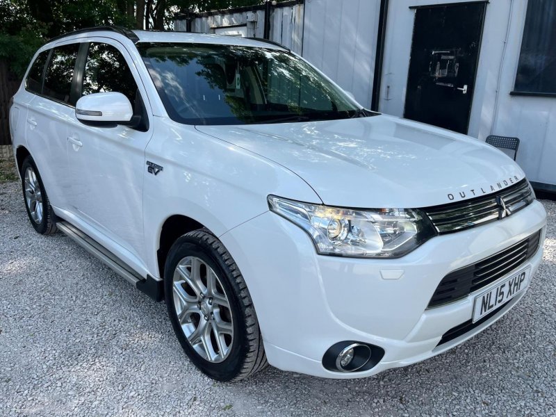 MITSUBISHI OUTLANDER