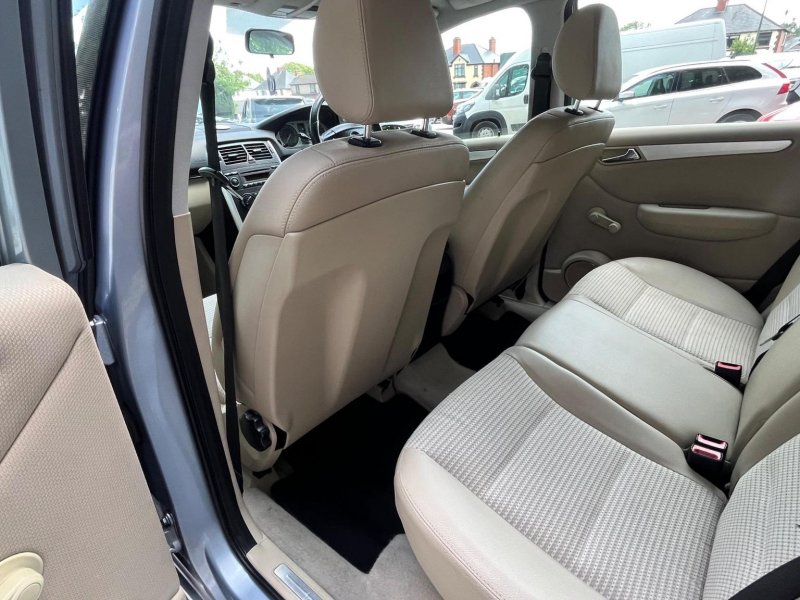 MERCEDES-BENZ B CLASS