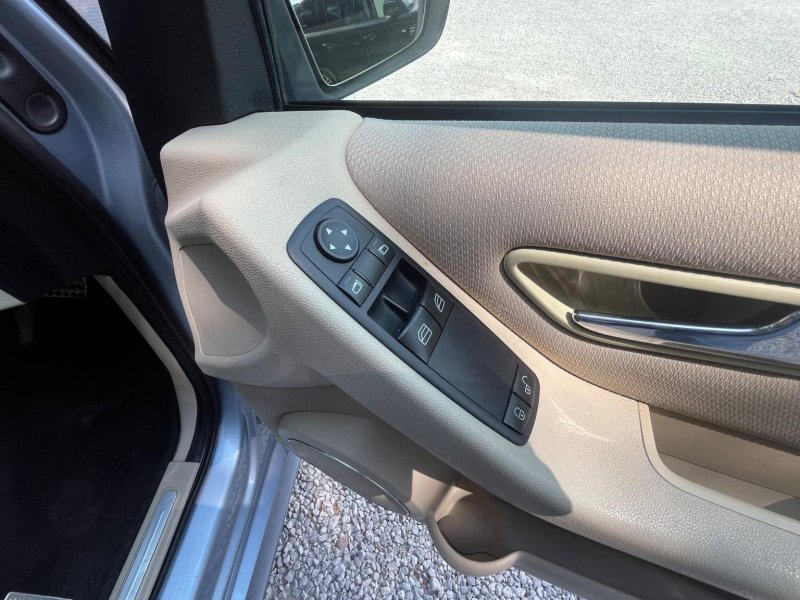 MERCEDES-BENZ B CLASS