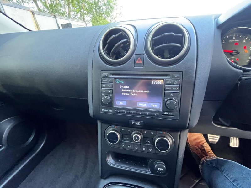 NISSAN QASHQAI