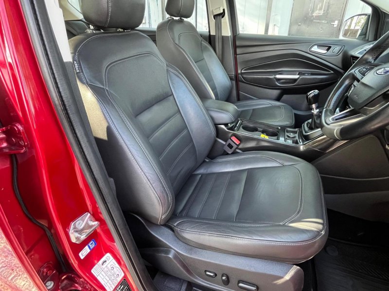 FORD KUGA