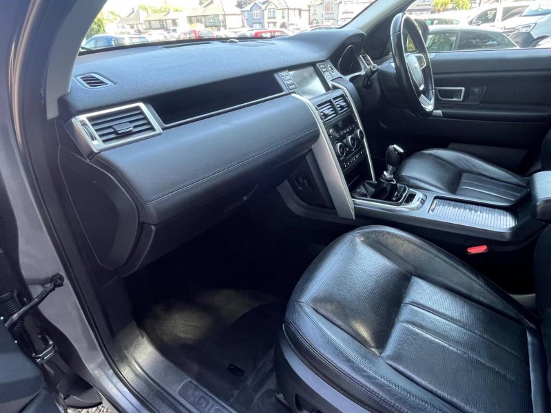 LAND ROVER DISCOVERY SPORT