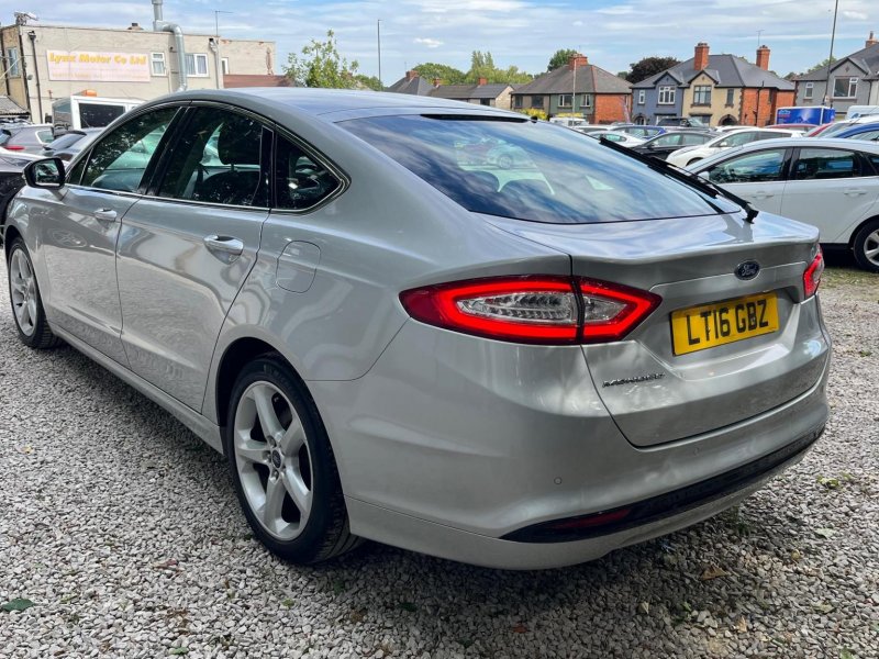 FORD MONDEO